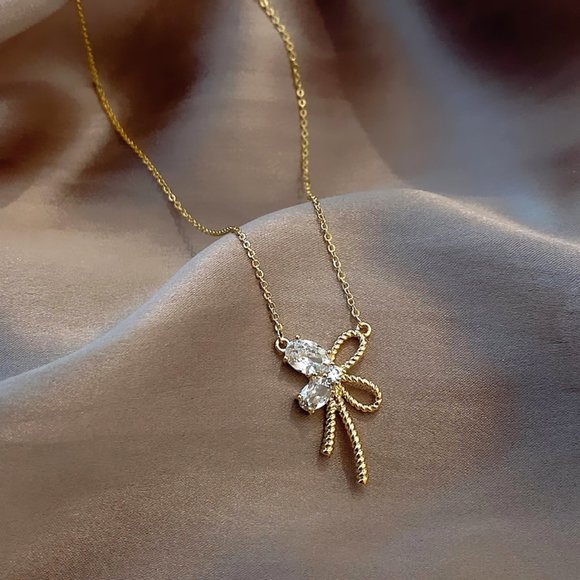 GOLICC Bow Necklace - Picture 2 of 9